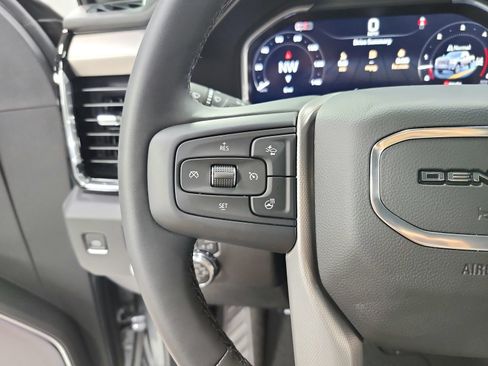 Used 2026 GMC Sierra 2500 Denali w/ Denali Reserve Package AWD/4WD image 25