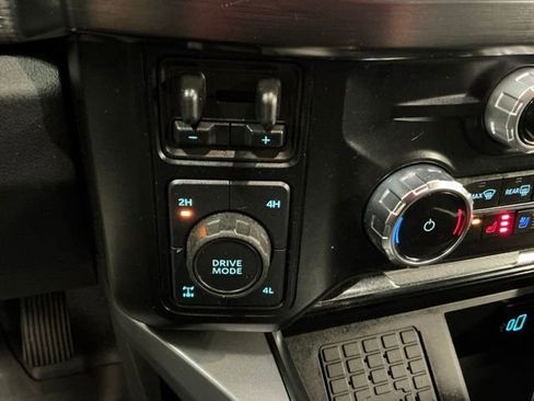 Used 2024 Ford F250 Lariat w/ Lariat Ultimate Package AWD/4WD image 22