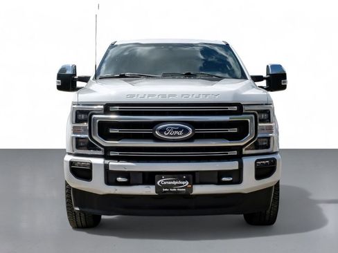 Used 2022 Ford F250 Platinum w/ FX4 Off-Road Package image 3