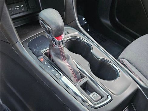 Used 2024 Chevrolet Equinox RS FWD image 12