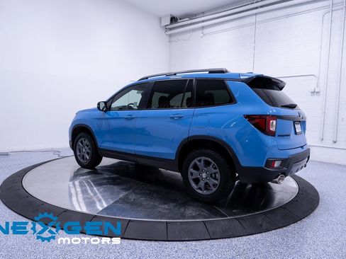 Used 2025 Honda Passport TrailSport image 31