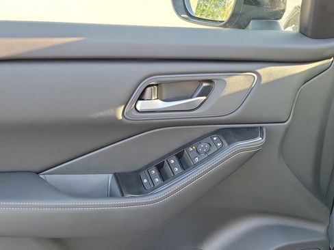 New 2026 Nissan Rogue SV AWD/4WD image 16