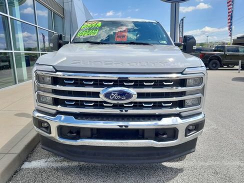 Used 2026 Ford F250 Lariat AWD/4WD image 4