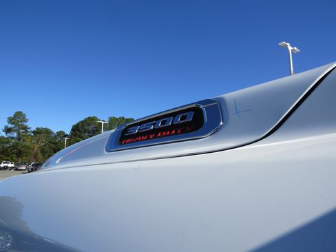 New 2026 RAM 3500 Tradesman w/ Chrome Appearance Group image 16