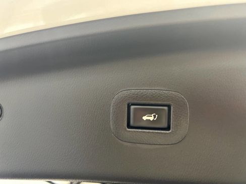 Used 2019 Nissan Armada Platinum w/ Captain's Chairs Package image 28