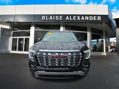 New 2026 GMC Terrain Denali w/ LPO, Floor Liner Package image 9