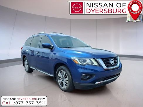 Used 2020 Nissan Pathfinder S FWD image 1