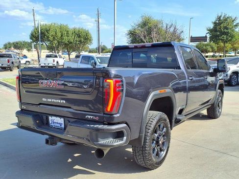 Used 2024 GMC Sierra 2500 AT4 w/ AT4 Premium Plus Package AWD/4WD image 3
