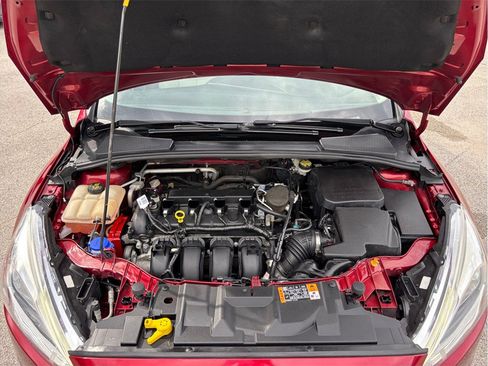 Used 2015 Ford Focus Titanium FWD image 41