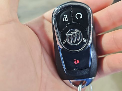 Certified 2022 Buick Encore Preferred w/ Safety Package image 40