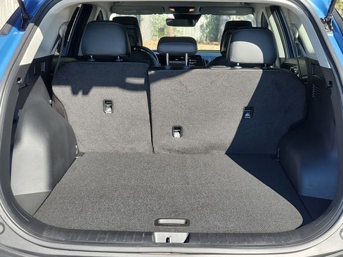 Used 2025 Kia Sportage EX image 12