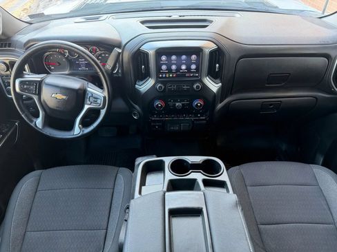 Used 2022 Chevrolet Silverado 2500 LT w/ Convenience Package AWD/4WD image 6