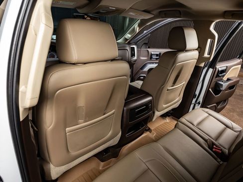 Used 2015 Chevrolet Silverado 2500 LTZ w/ LTZ Plus Package image 29