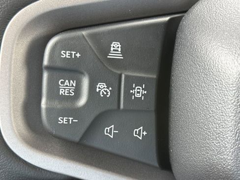 New 2025 Ford Bronco Badlands image 31