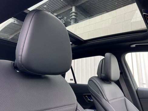 New 2026 Mercedes-Benz GLC 300 image 19