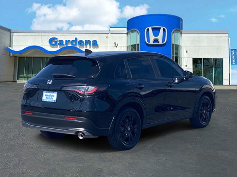 Certified 2026 Honda HR-V Sport image 6