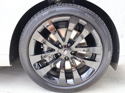 Used 2025 Land Rover Range Rover Sport Dynamic SE AWD/4WD image 32