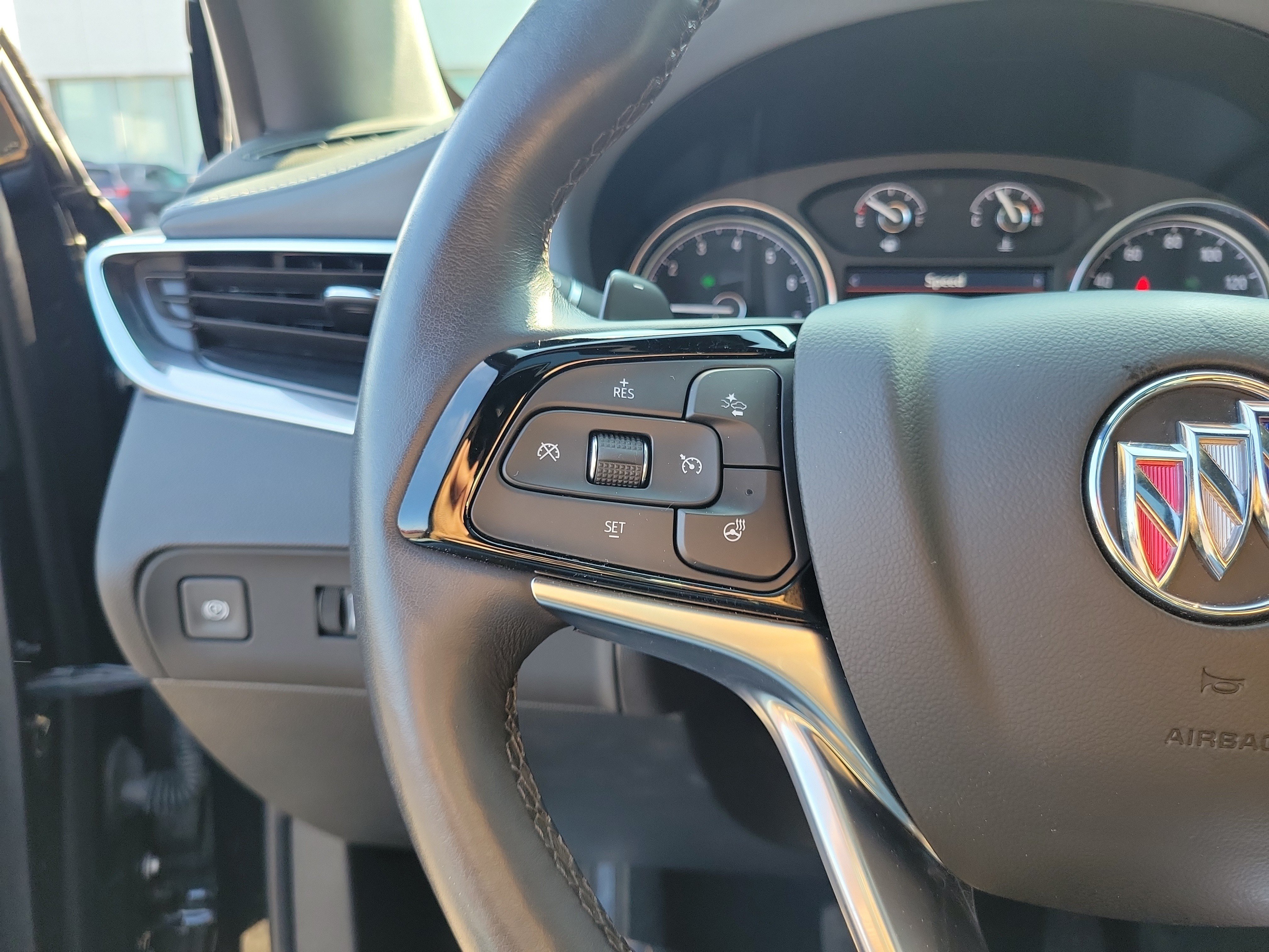 Used 2024 Buick Enclave Essence w/ Experience Buick Package FWD image 22