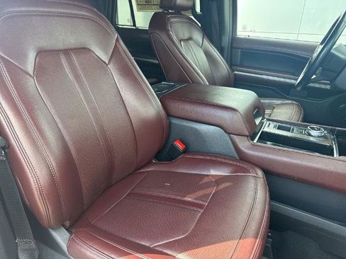 Certified 2024 Ford Expedition Limited RWD image 36