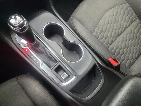 Used 2021 Chevrolet Equinox LT image 26