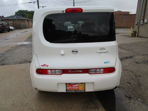 Used 2014 Nissan Cube 1.8 SL w/ SL Preferred Package FWD image 4