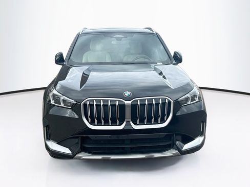 Used 2025 BMW X1 xDrive28i AWD/4WD image 2