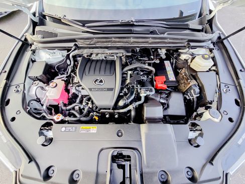 Used 2024 Lexus RX 350 Premium image 40