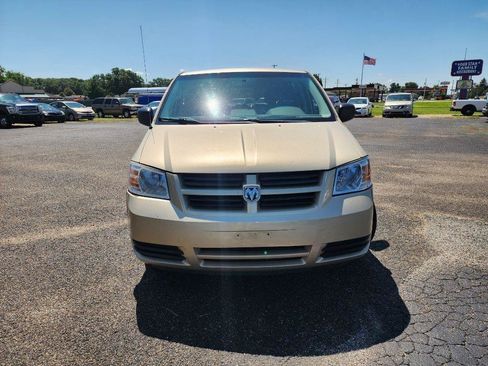 Used 2010 Dodge Grand Caravan SE FWD image 11