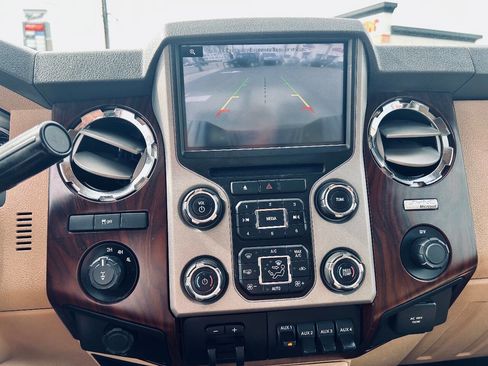 Used 2013 Ford F250 Lariat w/ Lariat Ultimate Pkg image 13