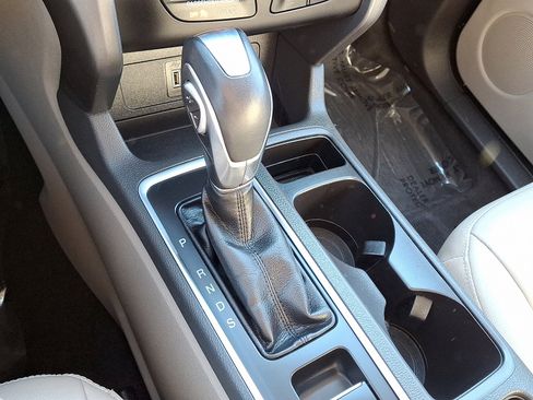 Used 2018 Ford Escape SEL image 17