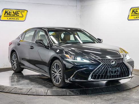 Used 2025 Lexus ES 350 w/ Premium Package FWD image 5