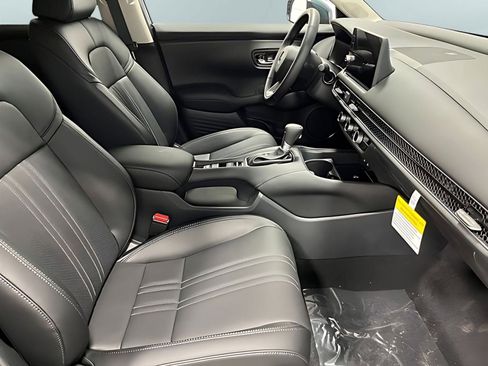New 2026 Honda HR-V EX-L image 23