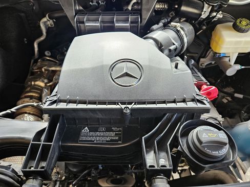 Used 2024 Mercedes-Benz Sprinter 3500 image 22