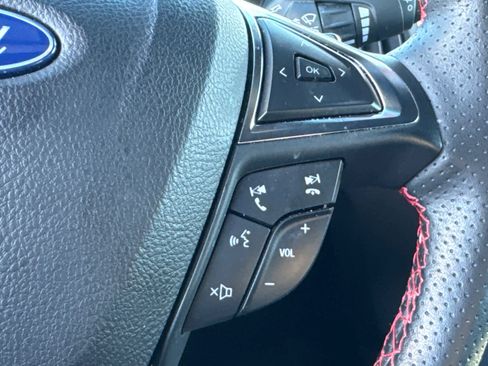 Used 2024 Ford Edge ST-Line w/ Class II Trailer Tow Package image 21