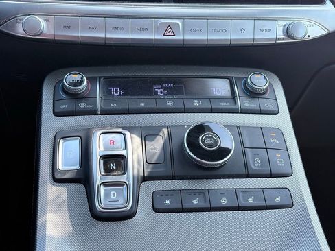 Used 2021 Hyundai Palisade Calligraphy image 12