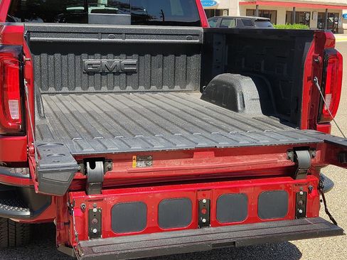 Used 2025 GMC Sierra 1500 AT4 w/ AT4 Premium Package AWD/4WD image 10