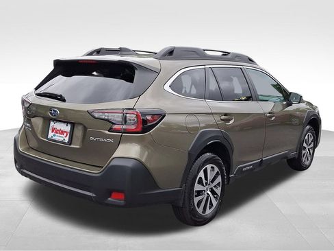 Certified 2025 Subaru Outback Premium AWD/4WD image 6