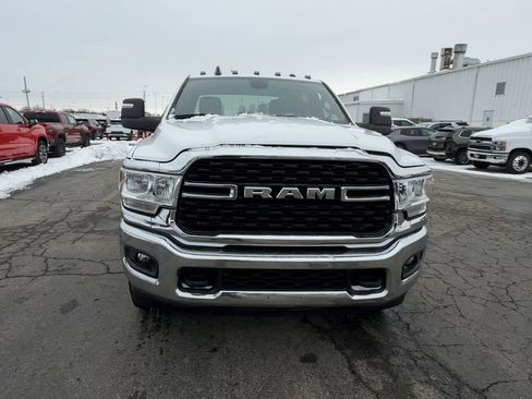Used 2024 RAM 3500 Big Horn image 3
