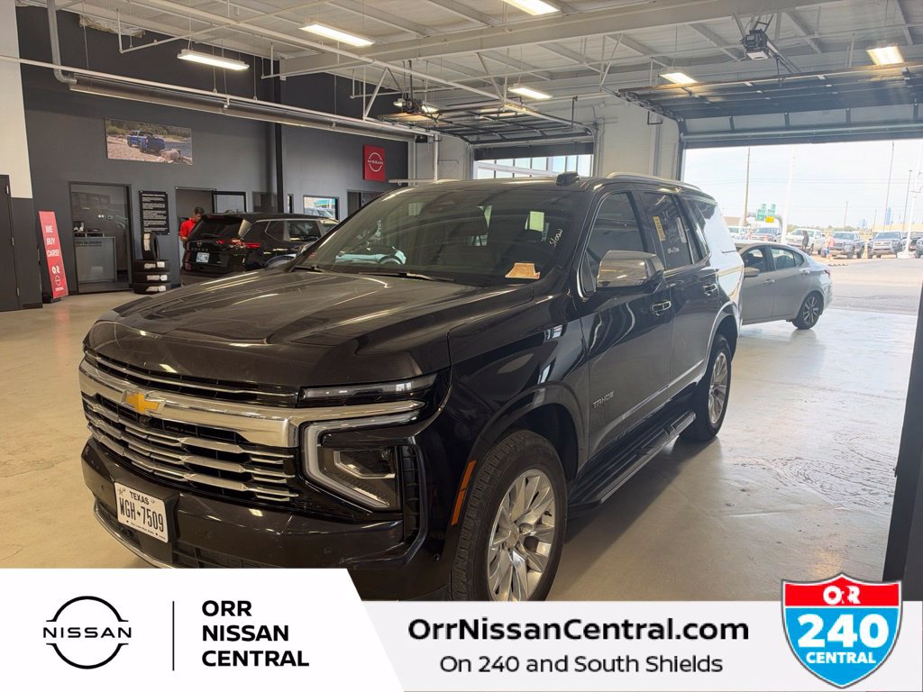 Used 2025 Chevrolet Tahoe Premier RWD image 3