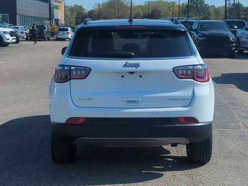 Used 2024 Jeep Compass Limited image 4