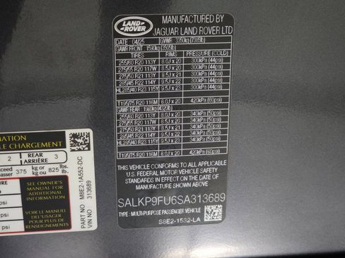 Used 2025 Land Rover Range Rover SE image 46