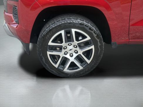 Used 2023 Chevrolet Colorado Z71 w/ Z71 Convenience Package 2 AWD/4WD image 45