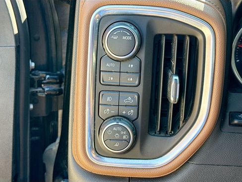 Used 2021 Chevrolet Silverado 3500 High Country image 10