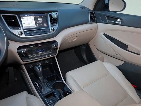 Used 2018 Hyundai Tucson SEL Plus w/ Cargo Package image 21