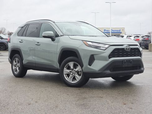 Used 2023 Toyota RAV4 XLE image 2
