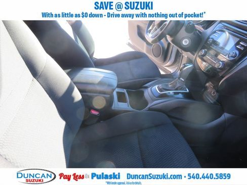 Used 2018 Nissan Rogue Sport S image 17