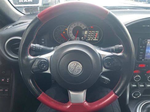 Used 2019 Toyota 86 image 19