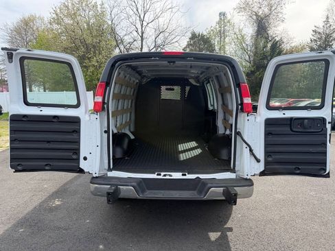 Used 2024 Chevrolet Express 2500 w/ Driver Convenience Package image 6
