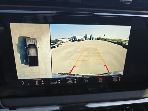 Used 2024 GMC Sierra 2500 AT4 w/ AT4 Premium Plus Package image 28