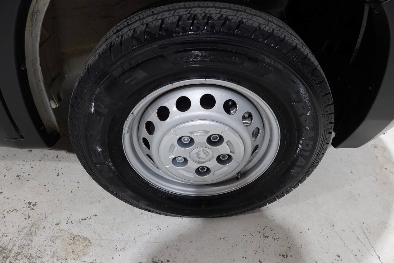 Used 2024 RAM ProMaster 2500 w/ Safety Group FWD image 34